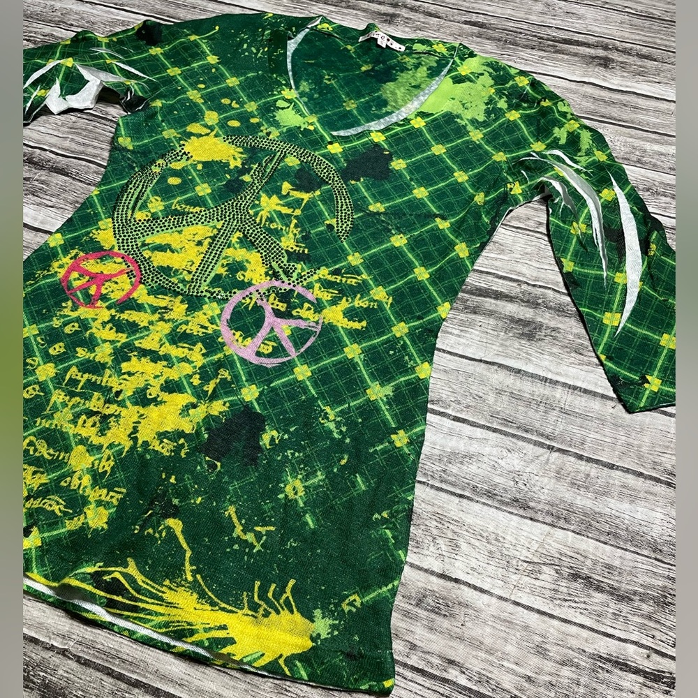 Women’s size Small Kite Hand dyed green plaid 3/4 sleeve gem studded peace sign